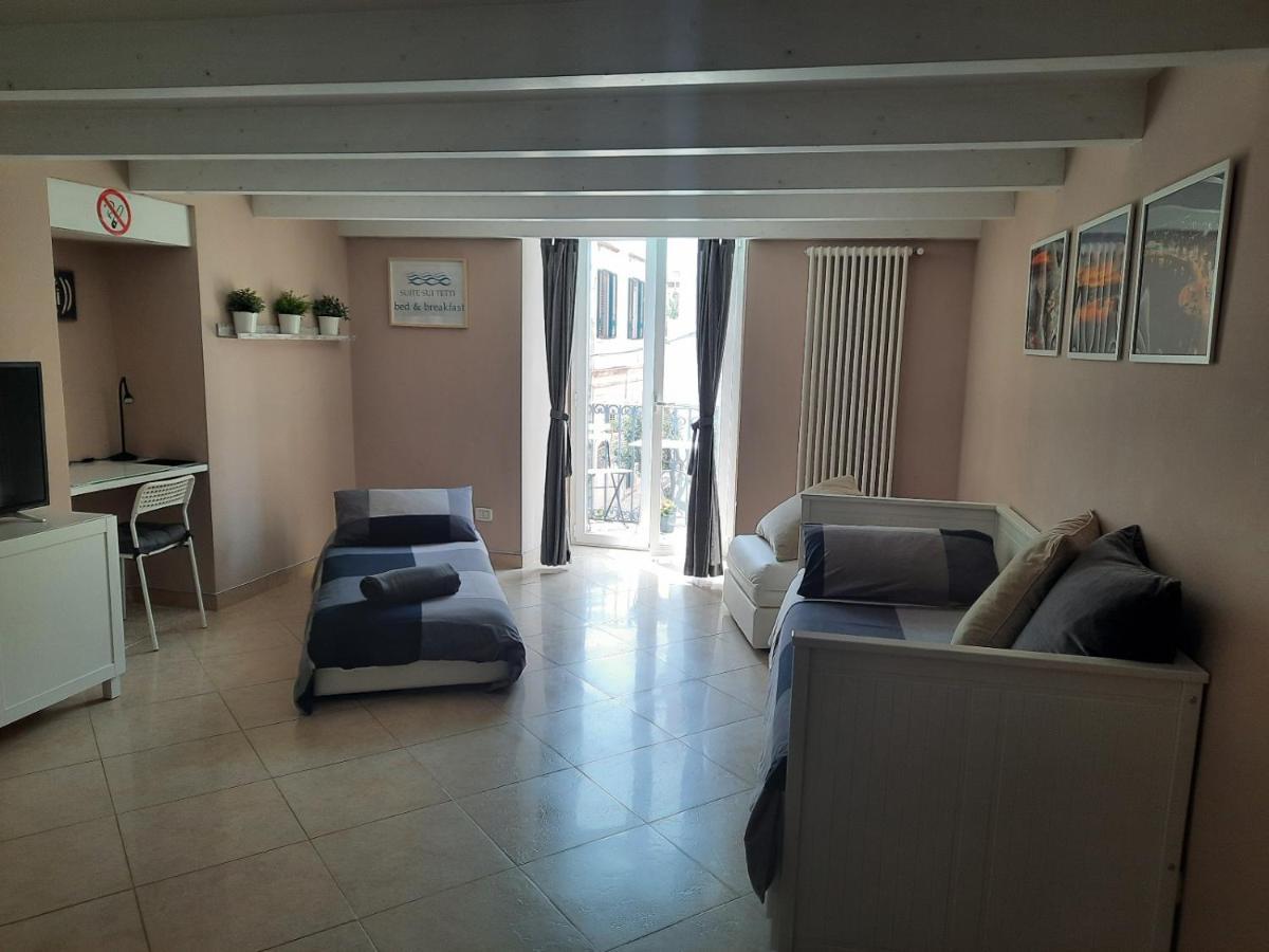 Deluxe Queen Suite