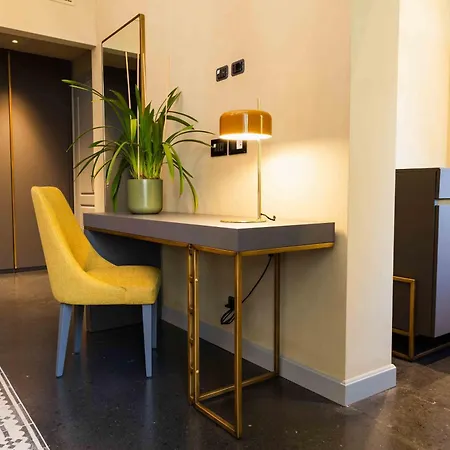 Vis Urban Suites & Spa - Boutique Hotel-3